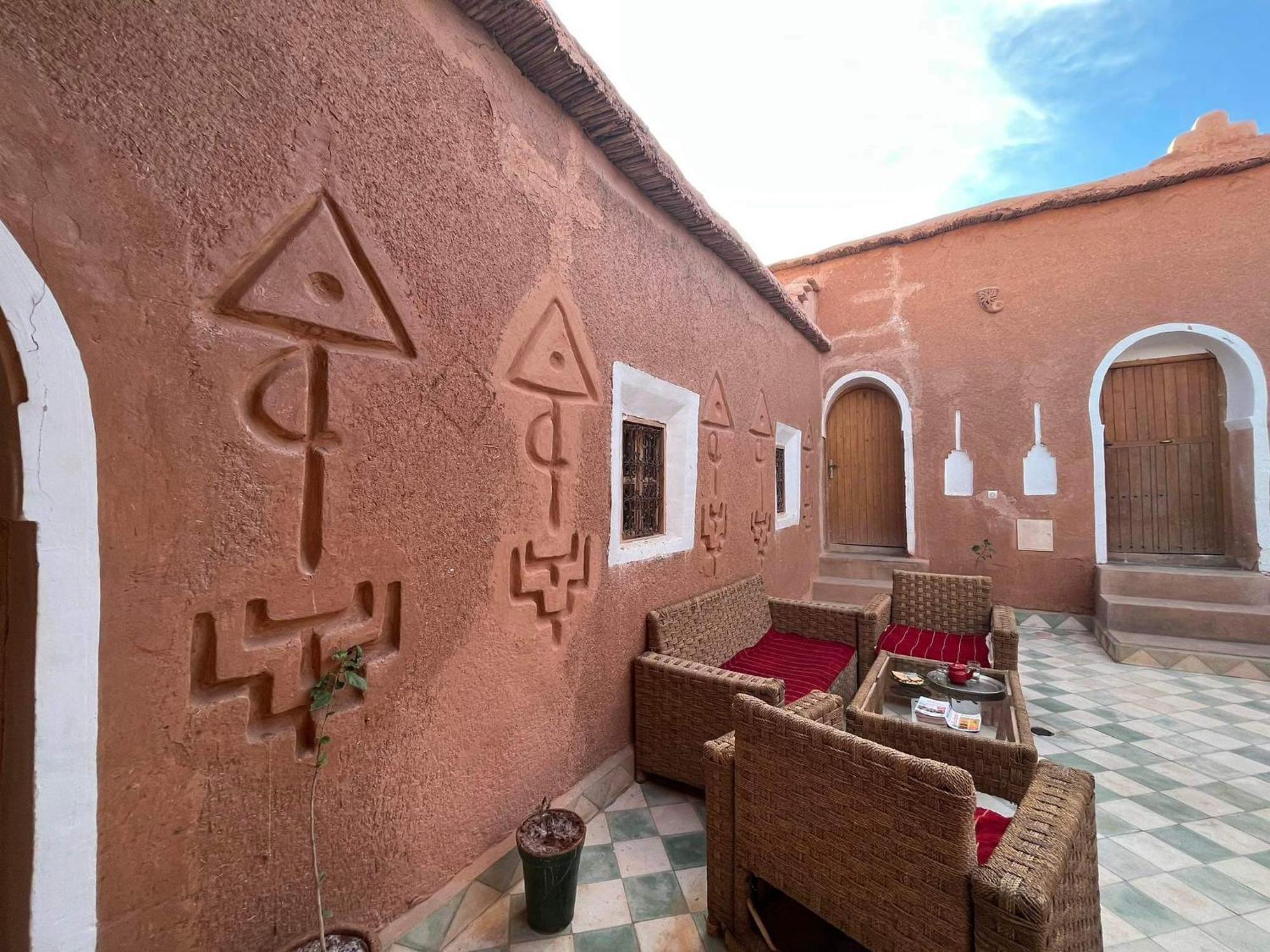 Tigmi Hamid Decouverte Des Traditions Et De La Culture Berbere Ait Benhaddou Exteriér fotografie