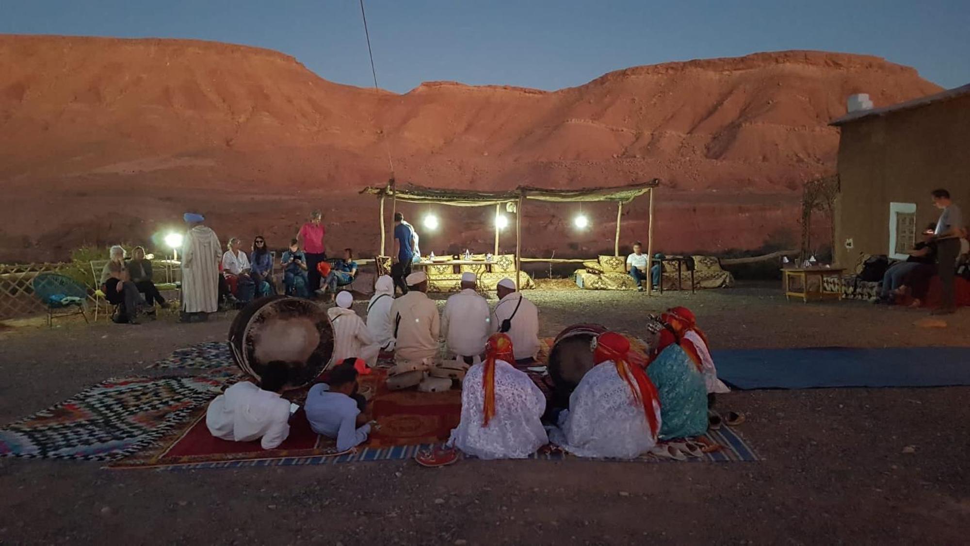 Tigmi Hamid Decouverte Des Traditions Et De La Culture Berbere Ait Benhaddou Exteriér fotografie